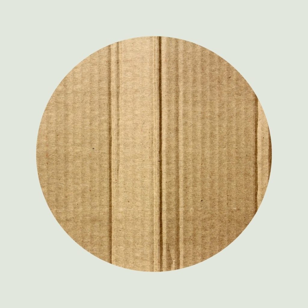 Paillis en carton pour jardin